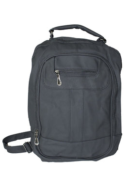 Mochila Estonada Couro Eco.Três bolsos frontais e detalhes resinados. Possui alças de ombro ajustáveis, pendurador e fecho por zíper..Material: Material sintético EcoDimensões : Comprimento 42cm   ... 