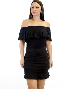 Lindo body Adamas ombro a ombro de babado preto. Os bodys vieram com tudo nos ultimos anos e vão continuar sendo tendência, usados por blogueiras,... 