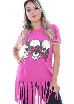 Descrição : T - Shirt Franja marca Labout confeccionada em Tecido de Viscolycra.T-Shirt com estampa de Caveira em plástisol,manga curta e detalha de franjas cortada a fio na... 