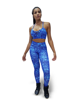 Calça Legging confeccionada em Supplex Poliamida Fitness com fio de elastano de alta qualidade para academia e para o uso no seu dia a dia! Tecido em Supplex Poliamida com elastano: confortável,... 