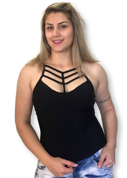 Regata Strappy Regata básica em suplex e com bojo  Tamanho ÚNICO
Comprimento total 50cm
Largura Busto 30cm
Largura Barra 34cm Composição92% Poliéster8% Elastano 
Tecido Suplex de Poliéster 