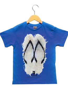 Camiseta JOSS Estampa Chinelo. - Tipo de Produto: Camiseta - Modelagem: Reta- Manga: Curta - Estampas: Digital- Gola: Redonda - Composição: 100 % Algodão - Tipo de Tecido: Malha 