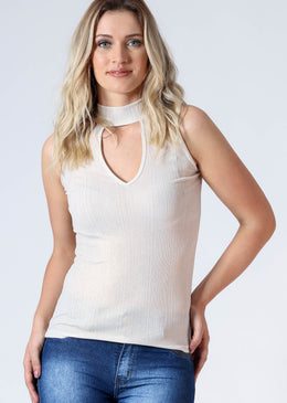 Blusa com modelagem justa de Lurex com gola choker. Essencial para um look poderoso!Tabela de medidas: P= 36M= 38G= 40GG= 42Composição: 96% Poliéster4% Elastano 
