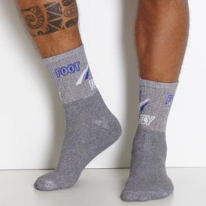 A Meia Masculina Sport é confeccionada em algodão, e se torna ideal para praticar esportes e uso no dia a dia.A Meia Masculina Sport Calça de 34... 