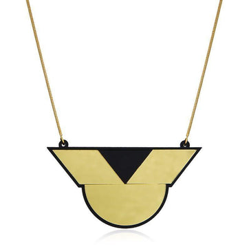   Colar de acrílico,com cordão folheado a ouro 18k. Pingente geométrico nas cores turquesa e verde. Comprimento: 40x40cm Características:- Marca: LE DIAMOND Especificações:- Excelente qualidade... 