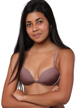 Soutien  nadador  juvenil  de  bojo,  alça  10cm,  com  regulagem  nas alças    com  fecho  frontal.  Composição:  90%  poliester  e  10%  elastano.  