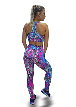 Calça Legging confeccionada em Supplex Poliamida Fitness com fio de elastano da marca Lycra Original de alta qualidade para academia e para o uso no seu dia a dia! Tecido em Supplex... 