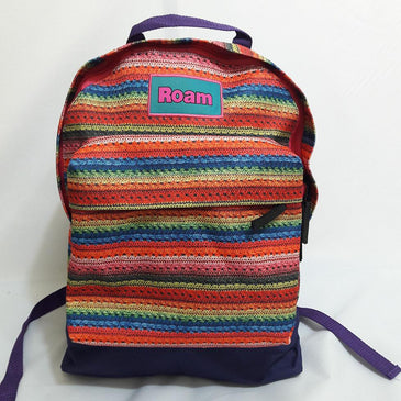   MATERIAL 100% POLIESTER RESINADO     MEDIDAS 45CM ALTURA X 32CM LARGURA X 15CM PROFUNDIDADE.   FORRAÇÃO INTERNA NAS COSTAS COM ESPUMA 8MM  ... 
