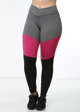 Calça Legging Três Cores Tamanhos P 36/38 M 38/40 G 40/42 GG 42/44O XG é o nosso GG.Muito confortável e estilosa.Muito mais elegância no seu treino.... 