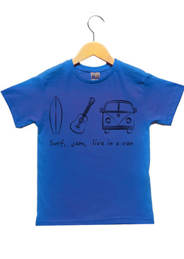 Camiseta JOSS Estampada. - Tipo de Produto: Camiseta - Modelagem: Reta- Manga: Curta- Estampas: Digital- Gola: Redonda - Composição: 100 % Algodão - Tipo de Tecido: Malha 
