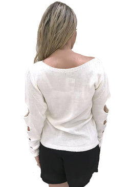 Casaco de manga longa,com detalhe manga,Gola com decote canoa.Modelo: 6057CasacoBrancCor:  BrancoLavagem: Lavar a mão, não alvejar, não secar em tambor, ferro máximo 110C, não limpar... 