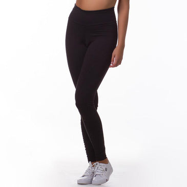 Calça Legging Montaria cor lisa com recortes tradicionais e cós Alto Duplo >Confeccionada em Suplex pano Grosso >Possui cós alto duplo com 90mm >Pode ser... 