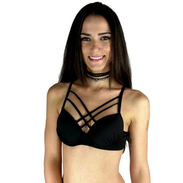 Esse lindo soutien, todo trabalhado em renda é modelo Strappy, última tendência. A sensualidade da peça, fica por conta das tiras Strappy na parte da... 