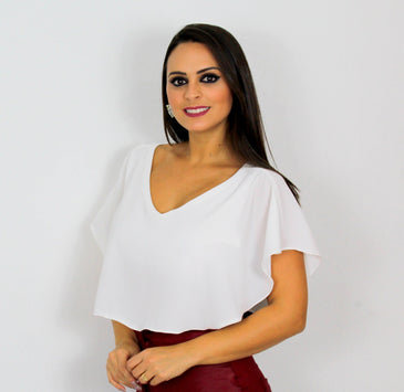 Cropped chiffon babadoLindo cropped de chiffon com forro. Peça super versátil, pode ser usada em diversas ocasiões.Tamanho Único: Veste manequim 36 ao 40 