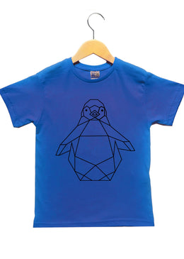 Camiseta JOSS Estampa Peguin. - Tipo de Produto: Camiseta - Modelagem: Reta- Manga: Curta - Estampas: Digital- Gola: Redonda - Composição: 100 % Algodão - Tipo de Tecido: Malha 
