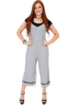 Macacão pantacourt alça fina com estampa na barra, peça super despojada e fashion Modelo usando tamanho P Composição 96% Viscose  04% Viscose  