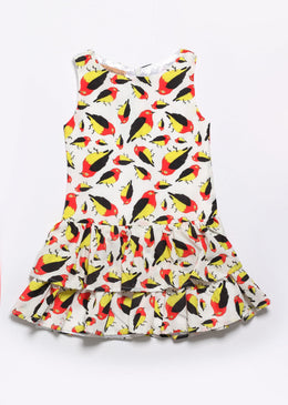 Vestido infantil, com estampa alegre de pássaros.Gênero: MeninaComposição: 100% Poliéster  SKU: V231 TABELA DE EQUIVALÊNCIA TAMANHO EQUIVALE A: P 0 a 3 meses M 4 a... 