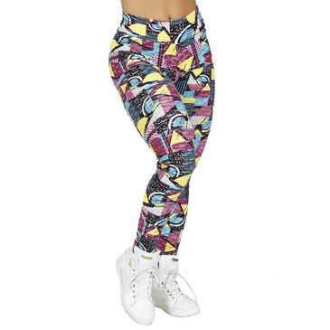 Calça legging confeccionada em poliéster estampado com alto relevo com cós alto e duplo. Modelo confortável e com estampas que vão fazer você arrasar nesse... 