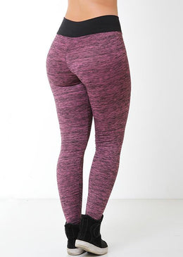 CALÇA  LEGGING RISCA FITNESSConfortável e elegante.Veste super bem, com detalhe em tela na perna.Fique sempre na moda.Composição: 92% Poliéstes / 8% Elastano 