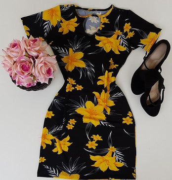 Vestido Feminino Tubinho Floral Moda Blogueiras VerãoTecido Suplex com ElastanoTamanho Único veste do 38 ao 42Pronta Entrega..................................... 