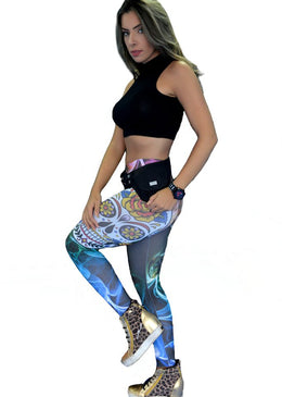CALÇA LEGGING SUBLIMADA  COM ESTAMPA DE CAVEIRA SUPER MODERNA PRA QUEM GOSTA DE OUSAR. O MODELO É CONFORTÁVEL E COM UM TOQUE SUAVE SOBRE A... 