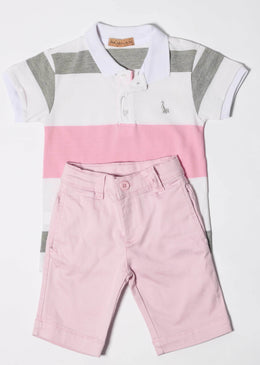 Conjunto infantil para meninos, ideal para usar em dias ensolarados. Camisa polo tricolor com gola e fecho em botão. Bermuda simples, com fecho em botão e bolso... 