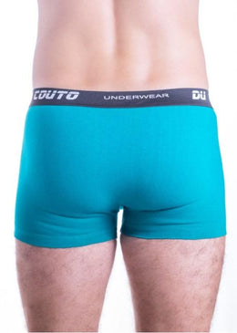 Cueca box adulto confeccionada em cotton macio liso com elástico largo na cintura e detalhes em vivo na frente. A modelagem boxer tem como forte característica... 