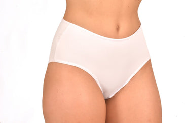 Calça confeccionada em micro fibra , ideal para quem busca o conforto do dia a dia.Modelo cintura alta e laterais larga , não possui nenhum... 
