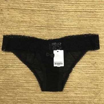 MARAVILHOSA TANGA DE TULE E RENDA NA CINTURA, SUPER VERSÁTIL E CONFORTÁVEL, COM ELÁSTICO CROCHÊ NAS PERNAS.TECIDO 82% poliamida e 18% elastanoFORRO 100% algodão 