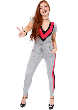   Conjunto fabricado em malha sendo calça com faixa lateral e blusa com faixa frente, uma peça estilosa combinando com vários estilos Composição 96% Viscose... 