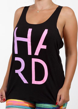 Camiseta fitness com elástico Com  detalhe em elástico nas costas, um visual moderno e diferente.Estampas variadas.Pra você que gosta de ficar na moda.Composição: 96% viscose Elastano... 