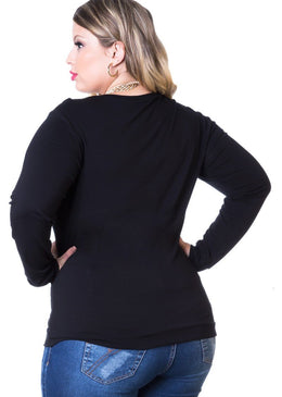 Marca: BerthageBlusão Plus Size Viscolycra BásicoComposição do produto: 94% viscose 6% elastanoImportante:- Os acessórios utilizados na produção das fotos não acompanham o produto.  