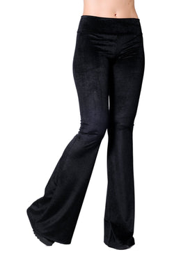 Linda calça flare no tecido veludo.Modela o corpo.Tamanho P: Veste 36/38Tamanho M: Veste 40Tamanho G: Veste 42/44A ADAMAS ATACADISTA é fabricante de moda atacadista feminina e fica localizada... 