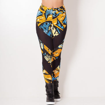 *Calça Legging Fitness*Cós médio duplo com elástico*Com detalhe de telinha cor Preta*Estampada estilo Grafite*Confecionada em Suplex sem transparenciaA modelo veste tamanho M .    tamanhos M... 