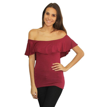 Blusa confeccionada em viscose e elastano, para garantir a versatilidade da peça. Possui alças finas e mangas ombro a ombro, babados no decote, estampa colorida... 