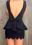 Blusa Regata Peplum laço PretaLinda blusa regata com laço nas costa dando um ar sofisticado e feminino na peça.ComposiçãoTecido Jacquard  Tamanho Único( veste do 38... 