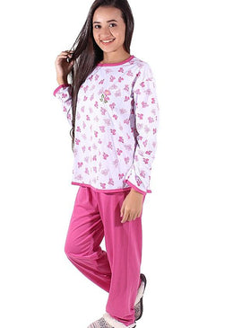Pijama longo de malha, tecido confortável e com ótimo caimento.A blusa do pijama possui manga comprida, com gola redonda e uma bela estampa na parte... 