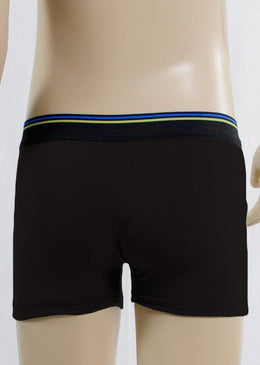 Cueca box infantil de viscose com elástico no cós de 30mm. O fio de viscose é semelhante ao algodão, porém é mais leve, macio e... 