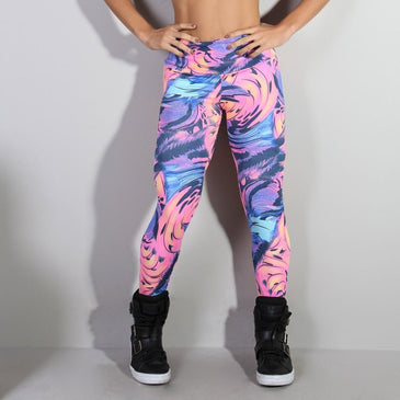 Calça fusô fitness confeccionada em políester estampado de excelente qualidade.Marca: Carioca Fit Composição: 90% Poliéster e 10% Elastano 