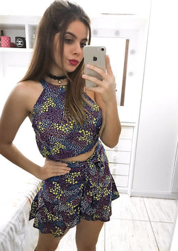 Conjunto cropped deixa a sua produção ultrafeminina, ideal para produções descontraidas.Composição:!00% Viscose 