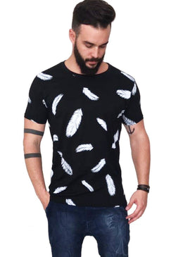 Camiseta RockStar Estampa Pena,Caimento reto e solto.

Cor: Preto

Composição: 100% Algodão 

Lavagem:  não alvejar, não secar em tambor,temperatura máximo 150° 