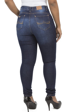 
Calça Feminina


Modelo Hot Friso
Cintura Alta

Marca: Dinho´s Jeans

Tecido: Jeans

Composição: 78,5% Algodão 20% Poliester 1,5%Elastano 
Modelo veste tamanho: 40
 