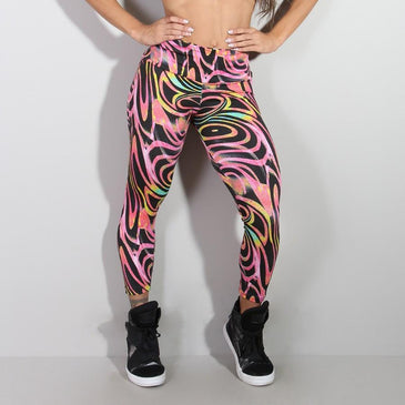 Calça legging fitness em suplex estampado de poliéster. Marca: Carioca FitComposição: 90% Poliéster e 10% Elastano 