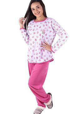 Pijama longo de malha, tecido confortável e com ótimo caimento.A blusa do pijama possui manga comprida, com gola redonda e uma bela estampa na parte... 