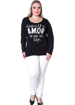 Marca: BerthageBlusa Plus Size Viscolycra com EstampaComposição do produto: 94% viscose 6% elastanoImportante:- Os acessórios utilizados na produção das fotos não acompanham o produto.  