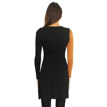 Vestido confeccionado em viscose e elastano para maior versatilidade da peça. Liso em duas  cores sendo preto e ocre ( laranja escurecido) acabamento em costura... 
