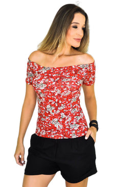   Ela é a nova tendência da moda básica. O modelo combina bem com um estilo mais casual e é uma ótima dica para investir... 