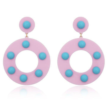 Brinco Dara com cabochão redondo em acrílico e base redonda vazada em acrílico com aplicação de meia bola de resina.Cores: Azul e branco.Tamanho: 12cmCaracterísticas:- Marca:... 