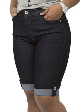  
Bermuda :  Feminina
Modelo: Ciclista Botão 
Cintura: Alta
Marca: Dinho´s Jeans
Tecido: Jeans Ware
Composição: 78% Algodão 20% Poliéster   1,5%  Elastano 