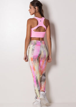 Um produto da Marca D'JM Fitness  Calça fusô, fabricada com o tecido Light®, foi desenvolvida para dar maior conforto nas atividades físicas e se tornaram... 